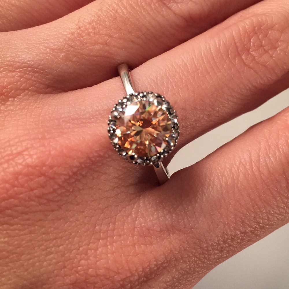 Beautiful Genuine Citrine Gemstone fashion Ring - Picture 1 of 3